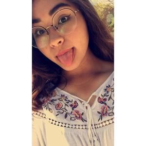 Meet your Posher, Zoe